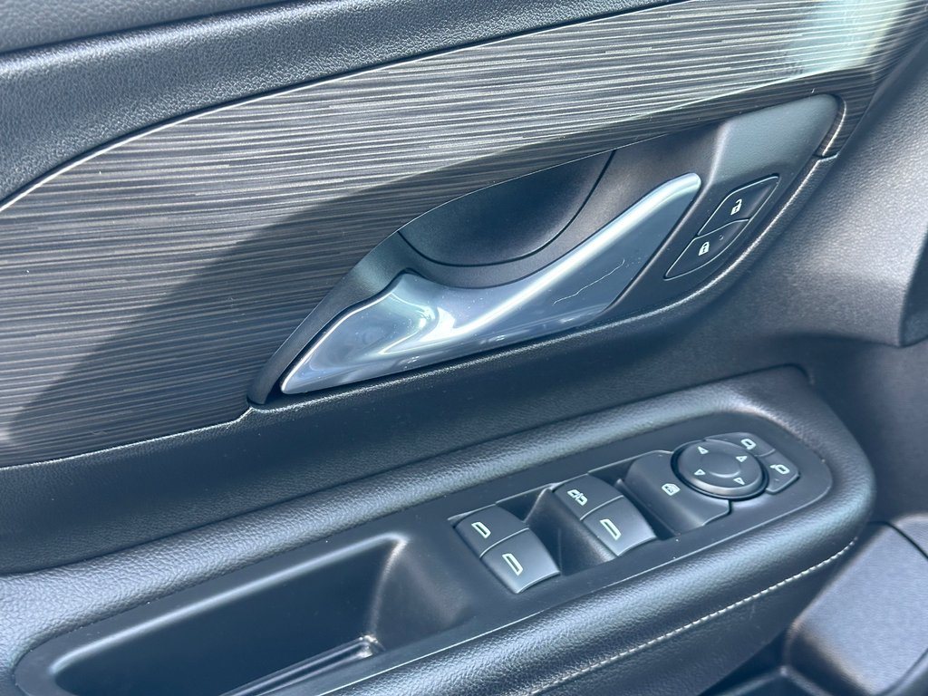 2022 GMC Terrain SLE AWD SEULEMENT 052454 KM in St-Jean-Sur-Richelieu, Quebec - 19 - w1024h768px