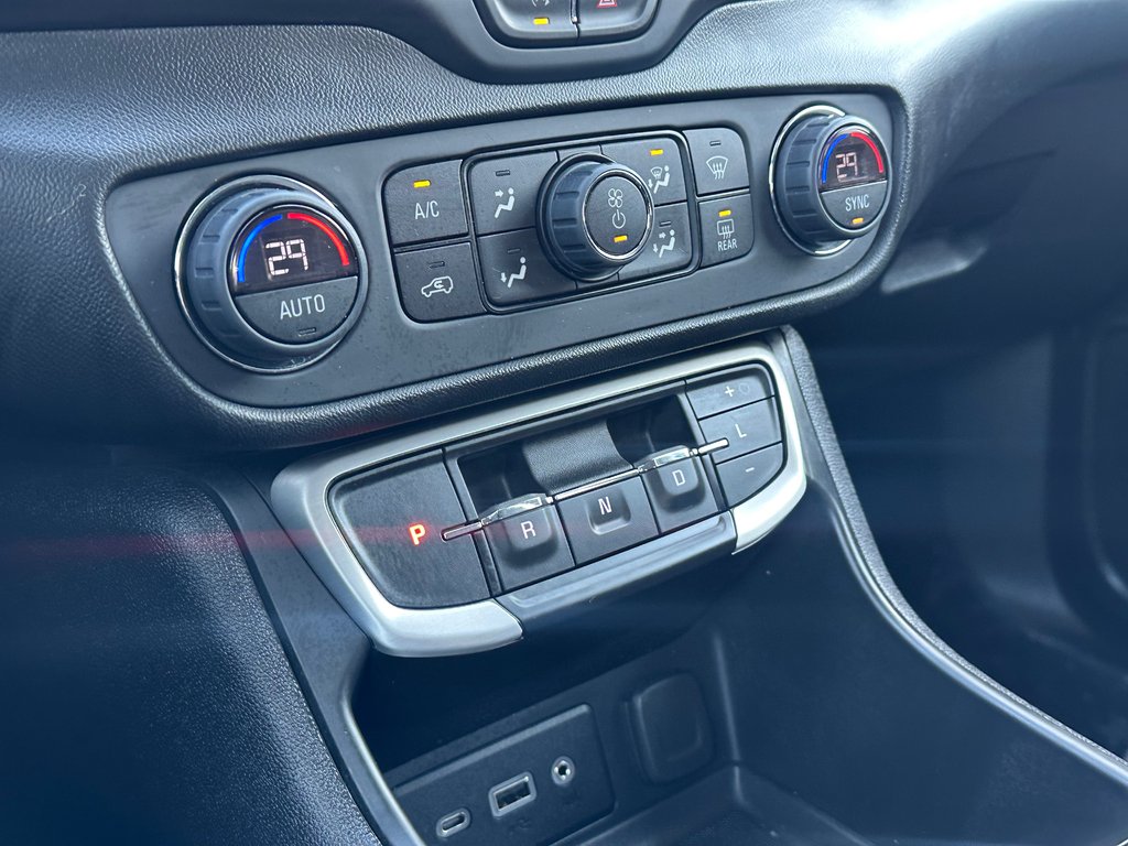 2022 GMC Terrain SLE AWD SEULEMENT 052454 KM in St-Jean-Sur-Richelieu, Quebec - 23 - w1024h768px