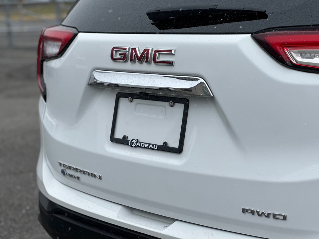 2022 GMC Terrain SLE AWD in St-Jean-Sur-Richelieu, Quebec - 10 - w1024h768px