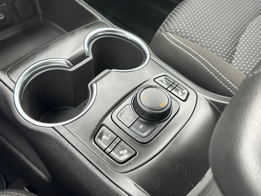 2022 GMC Terrain SLE AWD in St-Jean-Sur-Richelieu, Quebec - 16 - w1024h768px