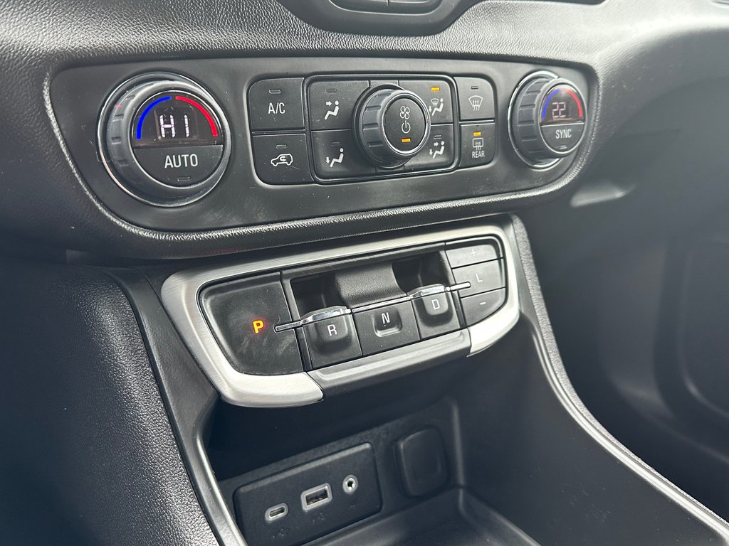 2022 GMC Terrain SLE AWD in St-Jean-Sur-Richelieu, Quebec - 17 - w1024h768px