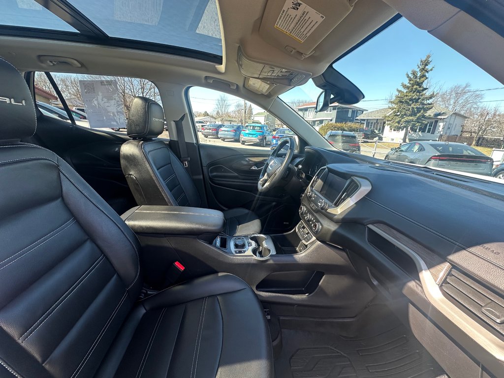 GMC Terrain Denali CUIR NAVIGATION TOIT PANORAMIQUE 2023 à St-Jean-Sur-Richelieu, Québec - 12 - w1024h768px