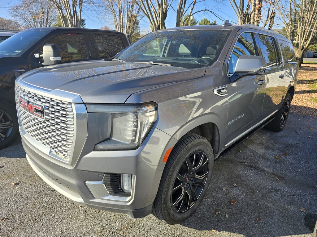 2021  Yukon XL Denali 4x4 V8 7 PASSAGERS NAVI TOIT in St-Jean-Sur-Richelieu, Quebec - 1 - w1024h768px