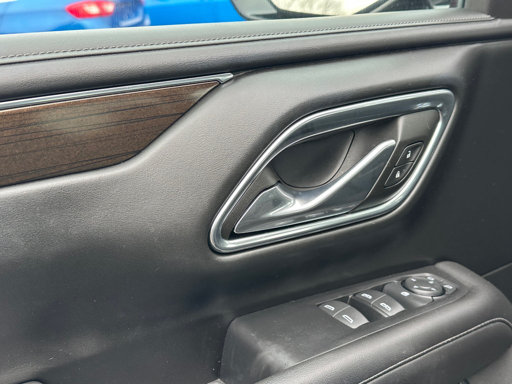 GMC Yukon SLE 8 PASSAGERS AWD NAVIGATION 2023 à St-Jean-Sur-Richelieu, Québec - 18 - w1024h768px