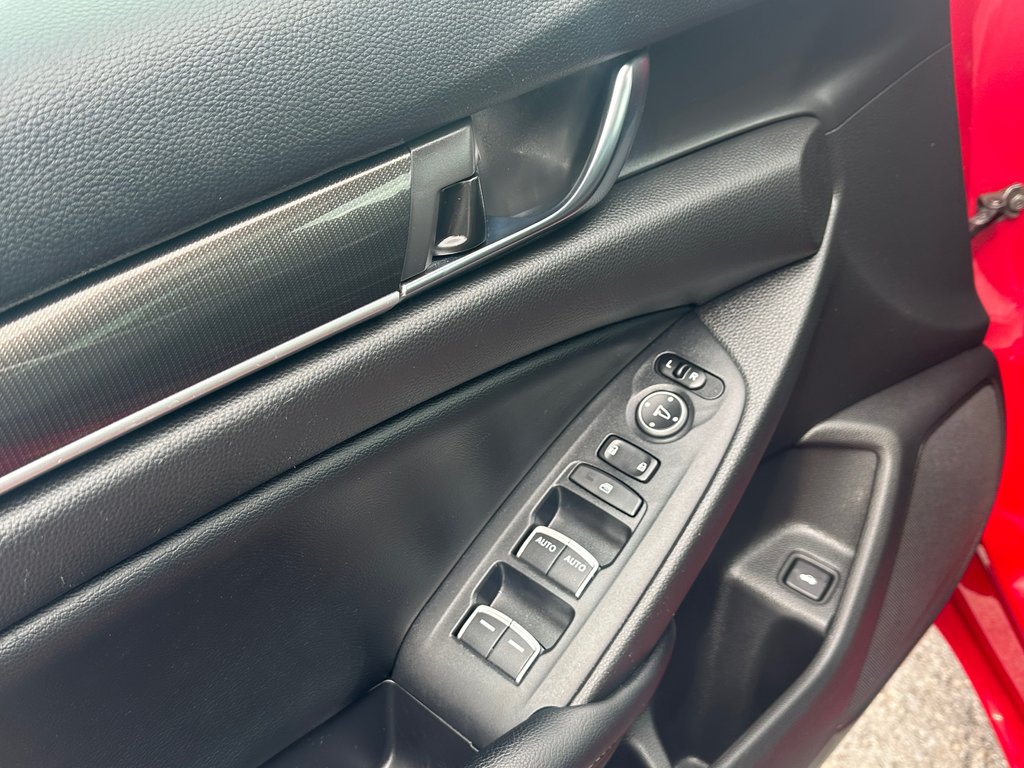 Honda Accord Sedan Sport CUIR TOIT OUVRANT SEULEMENT 041469 2018 à St-Jean-Sur-Richelieu, Québec - 18 - w1024h768px