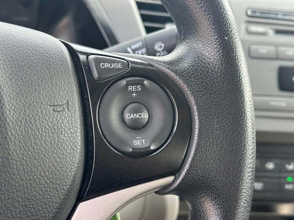 2012 Honda Civic Sdn LX SEULEMENT 084158 KM in St-Jean-Sur-Richelieu, Quebec - 21 - w1024h768px