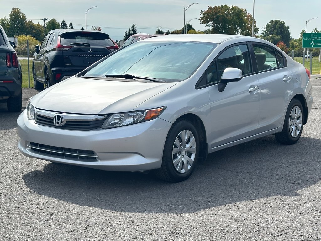 2012 Honda Civic Sdn LX SEULEMENT 084158 KM in St-Jean-Sur-Richelieu, Quebec - 4 - w1024h768px