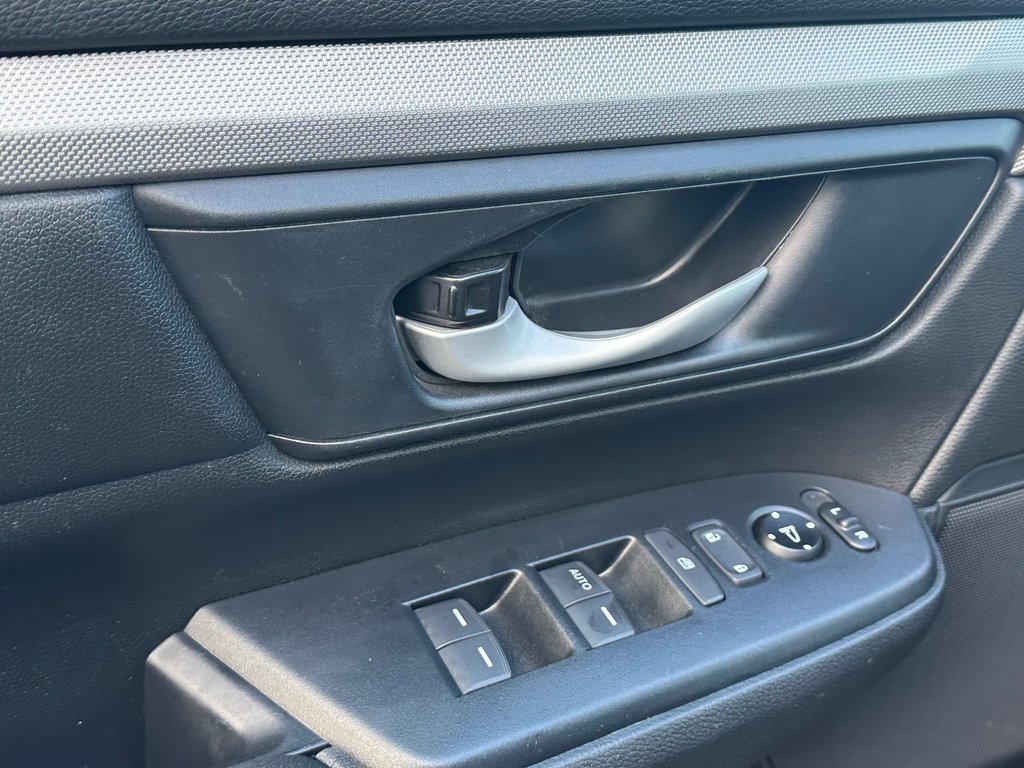 Honda CR-V LX AWD SEULEMENT 077584 KM 2020 à St-Jean-Sur-Richelieu, Québec - 18 - w1024h768px