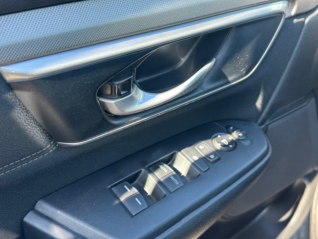 Honda CR-V Sport AWD CUIR TOIT OUVRANT CRUISE ADAPTATIF 2022 à St-Jean-Sur-Richelieu, Québec - 18 - w1024h768px