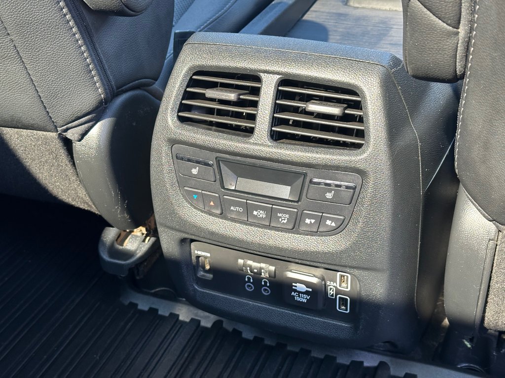 2021 Honda Pilot Touring 7-Passenger AWD NAVI TOIT in St-Jean-Sur-Richelieu, Quebec - 13 - w1024h768px