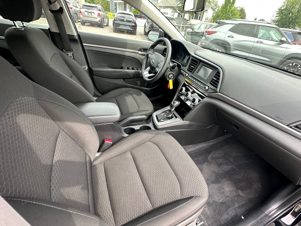 2020 Hyundai Elantra SEULEMENT 093504 KM in St-Jean-Sur-Richelieu, Quebec - 13 - w1024h768px