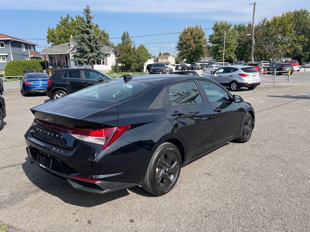 2021  Elantra Preferred SIEGES CHAUFFANTS ANGLES MORTS in St-Jean-Sur-Richelieu, Quebec - 9 - w1024h768px