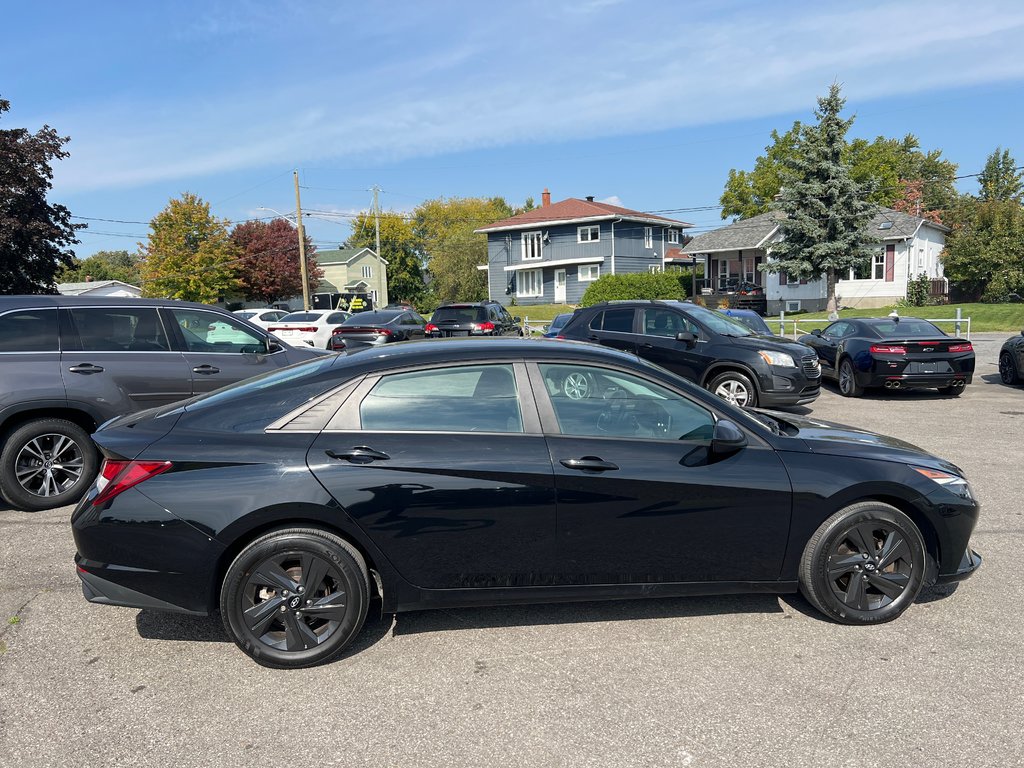 2021  Elantra Preferred SIEGES CHAUFFANTS ANGLES MORTS in St-Jean-Sur-Richelieu, Quebec - 10 - w1024h768px