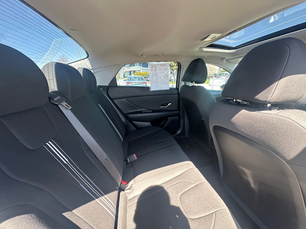Hyundai Elantra Preferred TOIT OUVRANT 2021 à St-Jean-Sur-Richelieu, Québec - 13 - w1024h768px