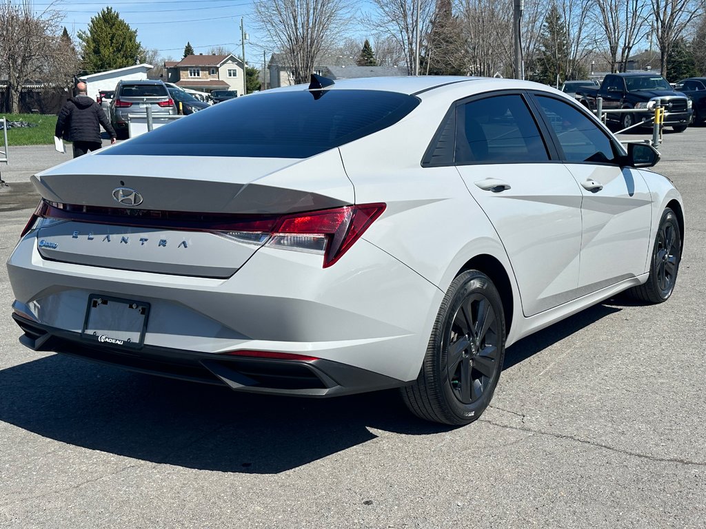 Hyundai Elantra Preferred TOIT OUVRANT 2021 à St-Jean-Sur-Richelieu, Québec - 9 - w1024h768px