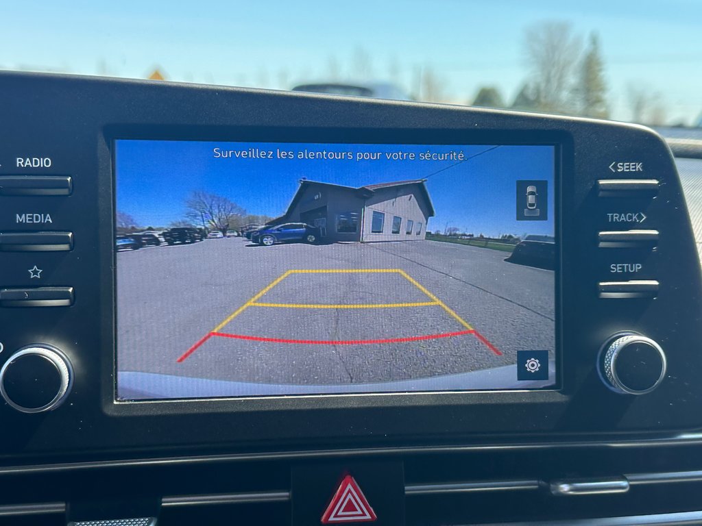 Hyundai Elantra Preferred TOIT OUVRANT 2021 à St-Jean-Sur-Richelieu, Québec - 22 - w1024h768px