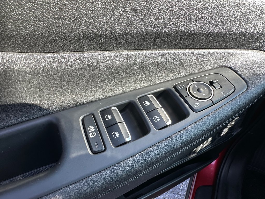 Hyundai Santa Fe Preferred AWD SEULEMENT 035663 KM 2023 à St-Jean-Sur-Richelieu, Québec - 14 - w1024h768px