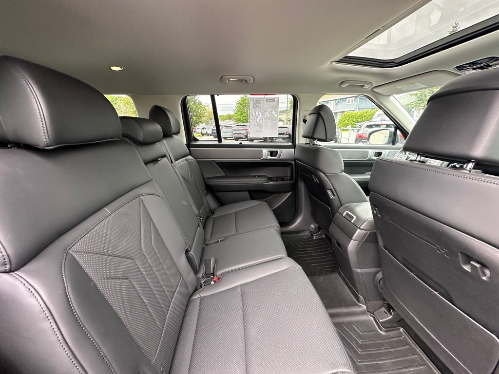Hyundai Santa Fe XRT CUIR AWD 7 PASSAGERS 2025 à St-Jean-Sur-Richelieu, Québec - 12 - w1024h768px