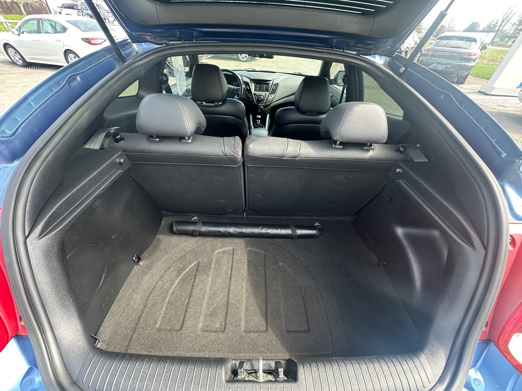 2016 Hyundai Veloster Rally Edition CUIR SEULEMENT 064692 KM in St-Jean-Sur-Richelieu, Quebec - 17 - w1024h768px