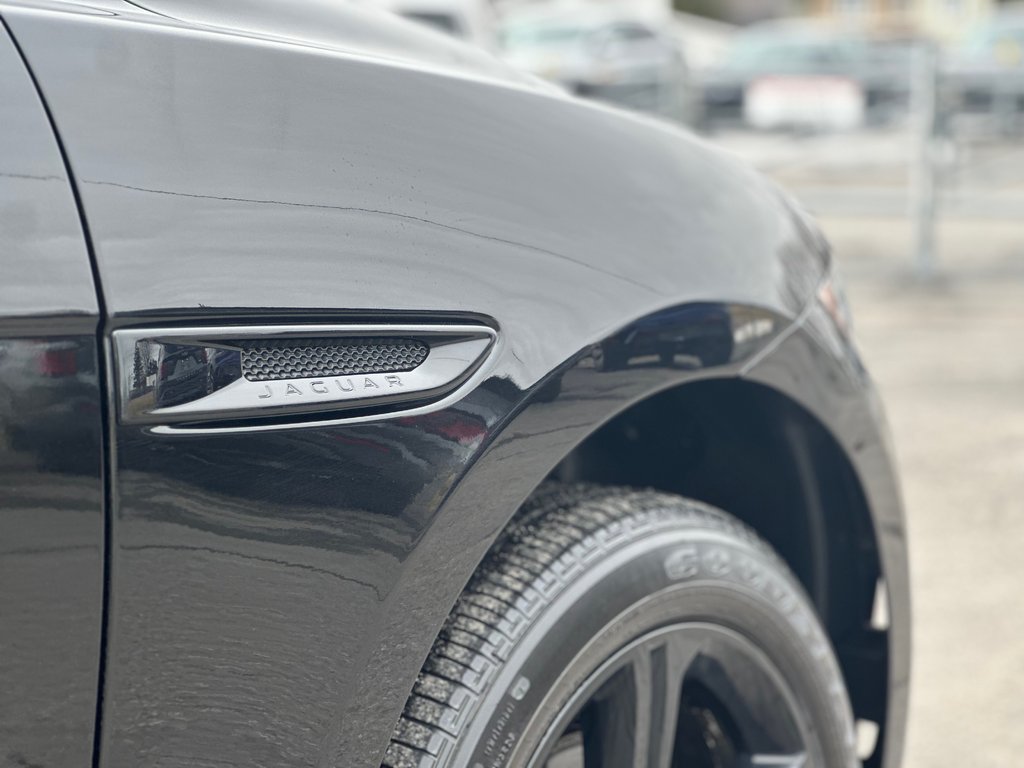 2017 Jaguar F-PACE AWD CUIR NAVIGATION TOIT PANORAMIQUE in St-Jean-Sur-Richelieu, Quebec - 11 - w1024h768px