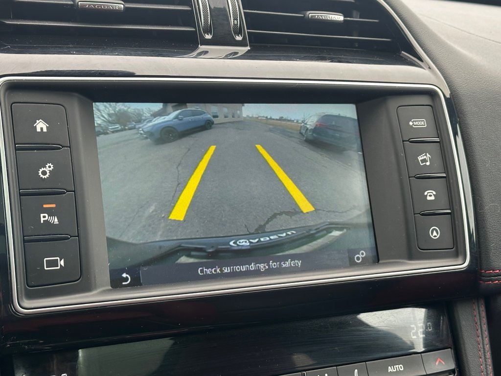 2017 Jaguar F-PACE AWD CUIR NAVIGATION TOIT PANORAMIQUE in St-Jean-Sur-Richelieu, Quebec - 23 - w1024h768px