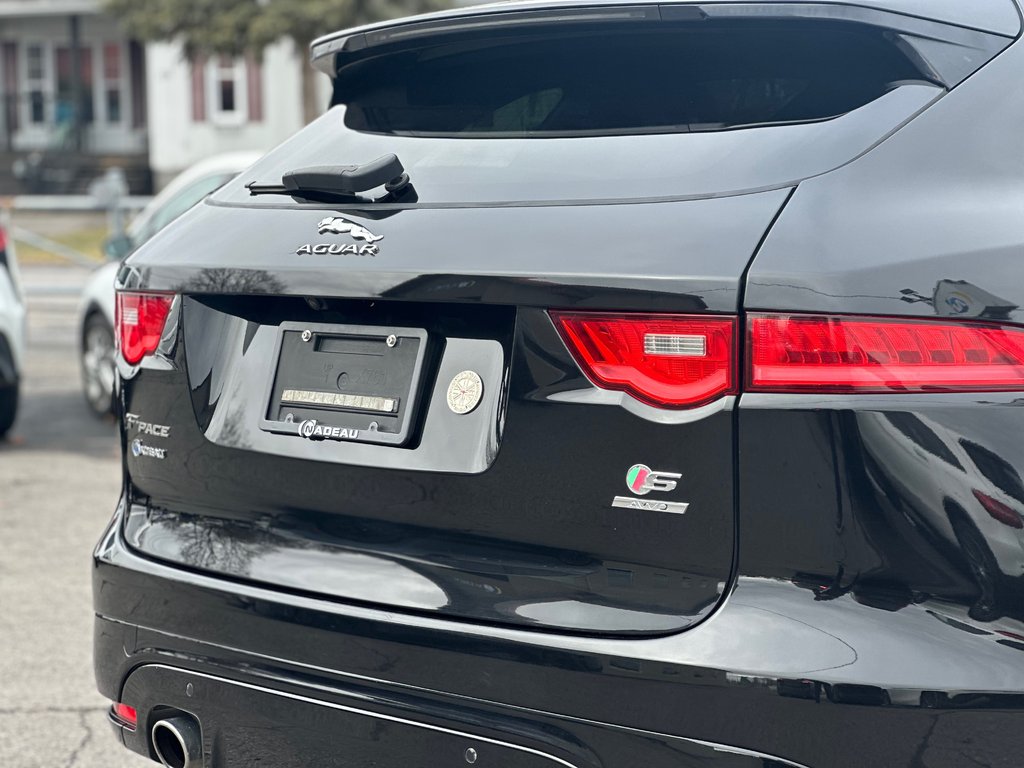 2017 Jaguar F-PACE AWD CUIR NAVIGATION TOIT PANORAMIQUE in St-Jean-Sur-Richelieu, Quebec - 10 - w1024h768px
