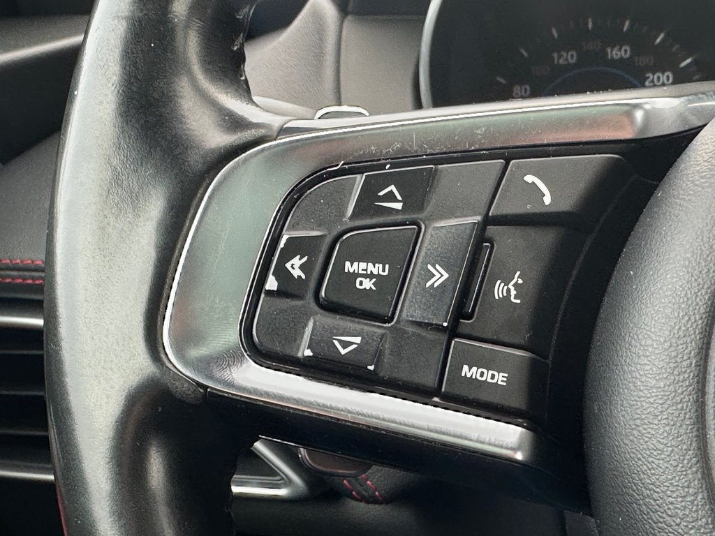 2017 Jaguar F-PACE AWD CUIR NAVIGATION TOIT PANORAMIQUE in St-Jean-Sur-Richelieu, Quebec - 26 - w1024h768px