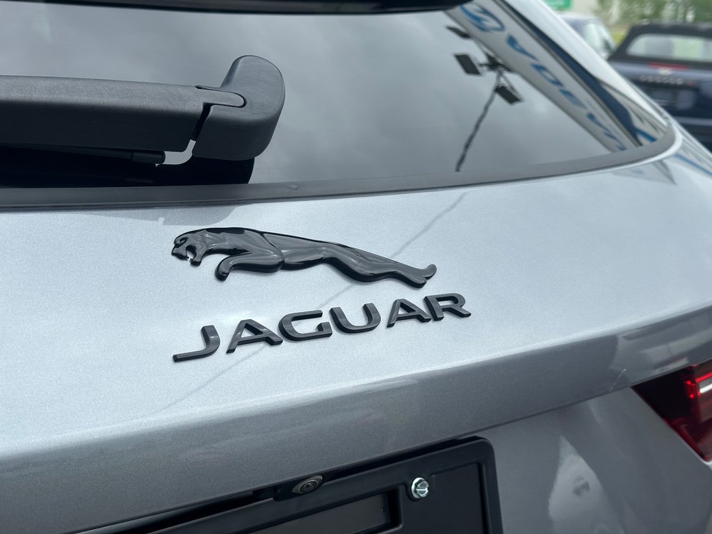 Jaguar F-PACE P400 R-Dynamic S AWD CUIR TOIT PANORAMIQUE 2023 à St-Jean-Sur-Richelieu, Québec - 17 - w1024h768px
