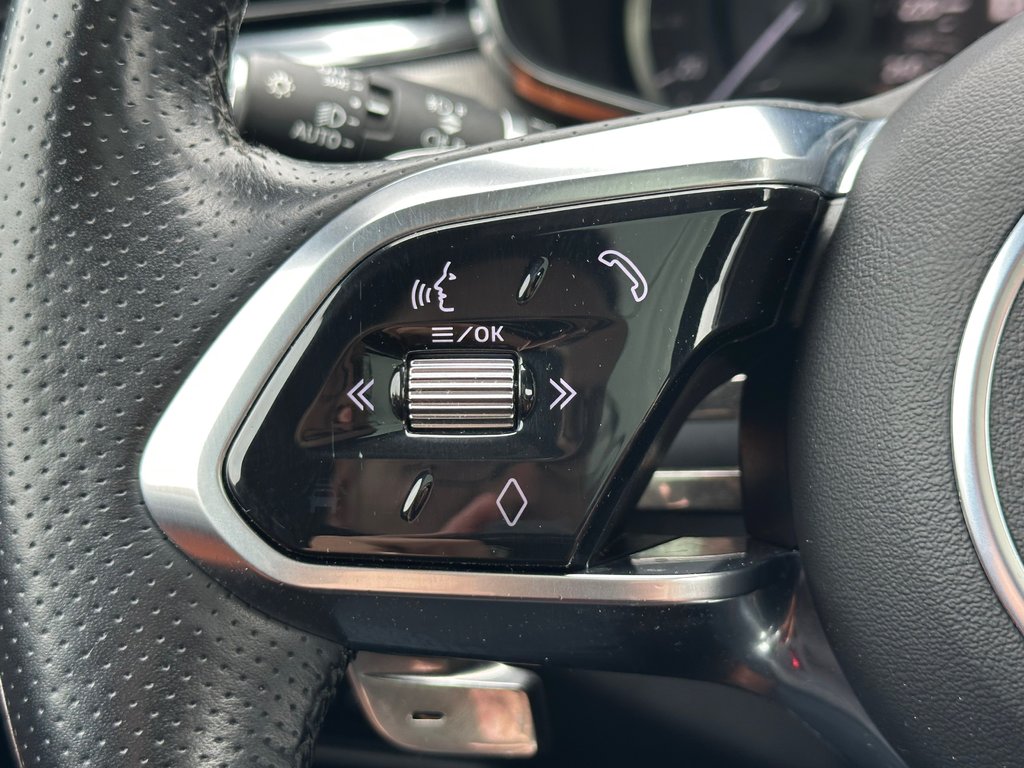Jaguar F-PACE P400 R-Dynamic S AWD CUIR TOIT PANORAMIQUE 2023 à St-Jean-Sur-Richelieu, Québec - 24 - w1024h768px