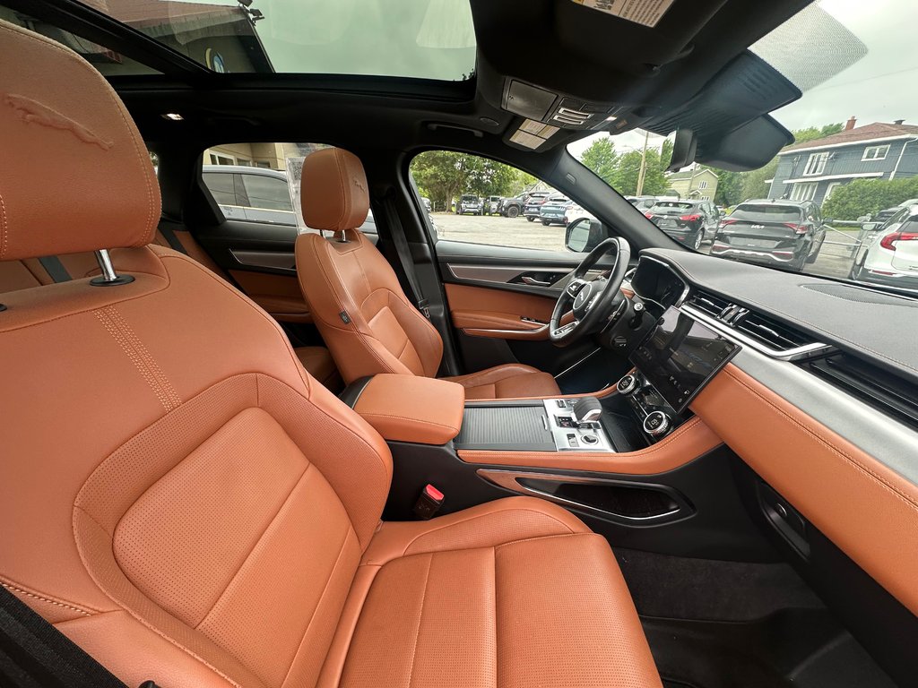 Jaguar F-PACE P400 R-Dynamic S AWD CUIR TOIT PANORAMIQUE 2023 à St-Jean-Sur-Richelieu, Québec - 12 - w1024h768px