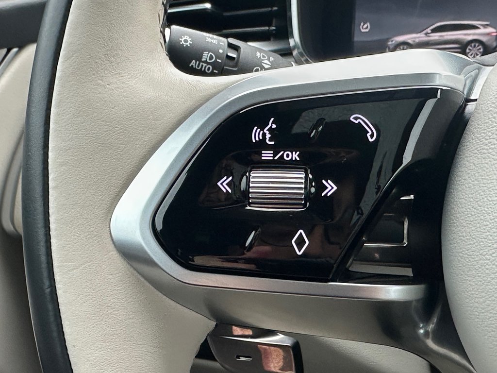 Jaguar F-PACE R-Dynamic S CUIR NAVIGATION TOIT PANORAMIQUE 2024 à St-Jean-Sur-Richelieu, Québec - 21 - w1024h768px