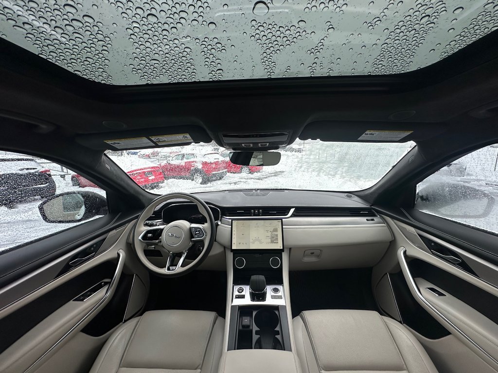 Jaguar F-PACE R-Dynamic S CUIR NAVIGATION TOIT PANORAMIQUE 2024 à St-Jean-Sur-Richelieu, Québec - 14 - w1024h768px