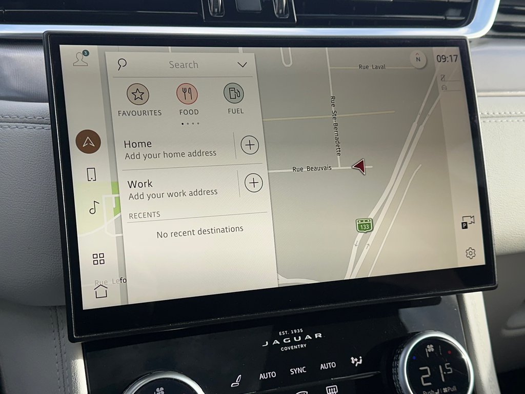 Jaguar F-PACE R-Dynamic S CUIR NAVIGATION TOIT PANORAMIQUE 2024 à St-Jean-Sur-Richelieu, Québec - 27 - w1024h768px