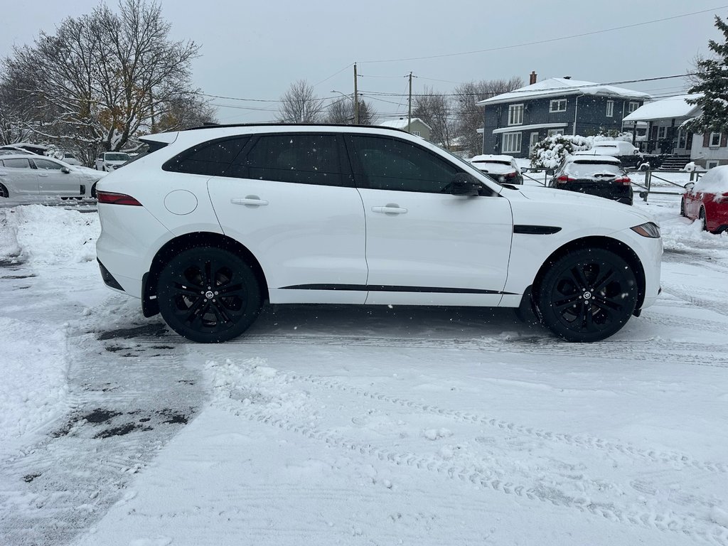 Jaguar F-PACE R-Dynamic S CUIR NAVIGATION TOIT PANORAMIQUE 2024 à St-Jean-Sur-Richelieu, Québec - 9 - w1024h768px