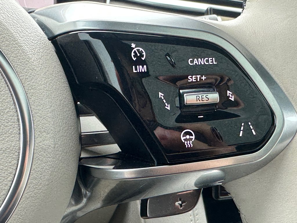 Jaguar F-PACE R-Dynamic S CUIR NAVIGATION TOIT PANORAMIQUE 2024 à St-Jean-Sur-Richelieu, Québec - 22 - w1024h768px