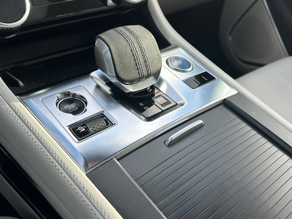 Jaguar F-PACE R-Dynamic S CUIR NAVIGATION TOIT PANORAMIQUE 2024 à St-Jean-Sur-Richelieu, Québec - 22 - w1024h768px