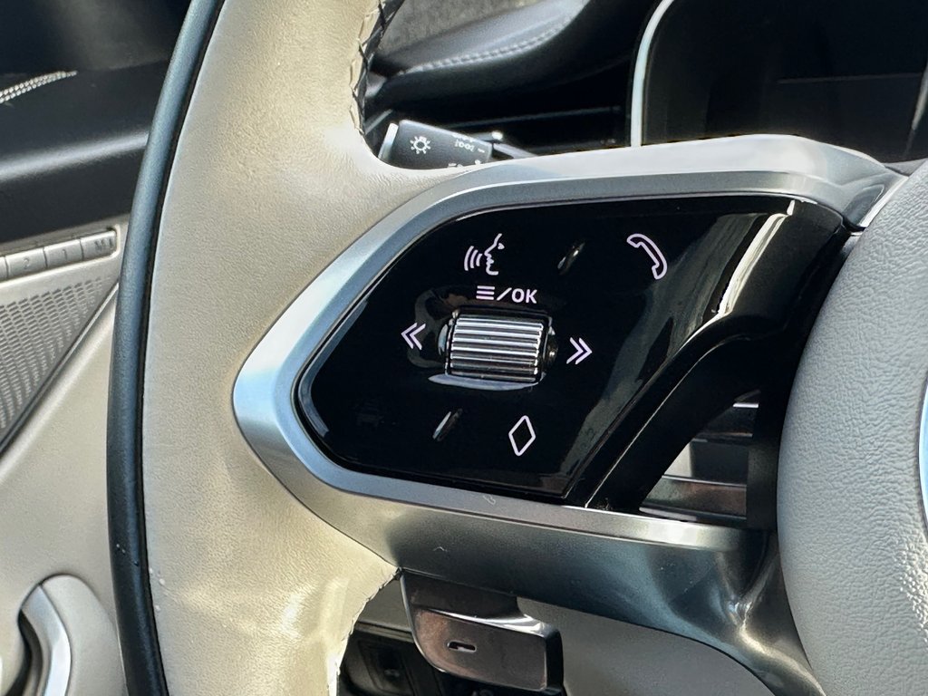 Jaguar F-PACE R-Dynamic S CUIR NAVIGATION TOIT PANORAMIQUE 2024 à St-Jean-Sur-Richelieu, Québec - 25 - w1024h768px