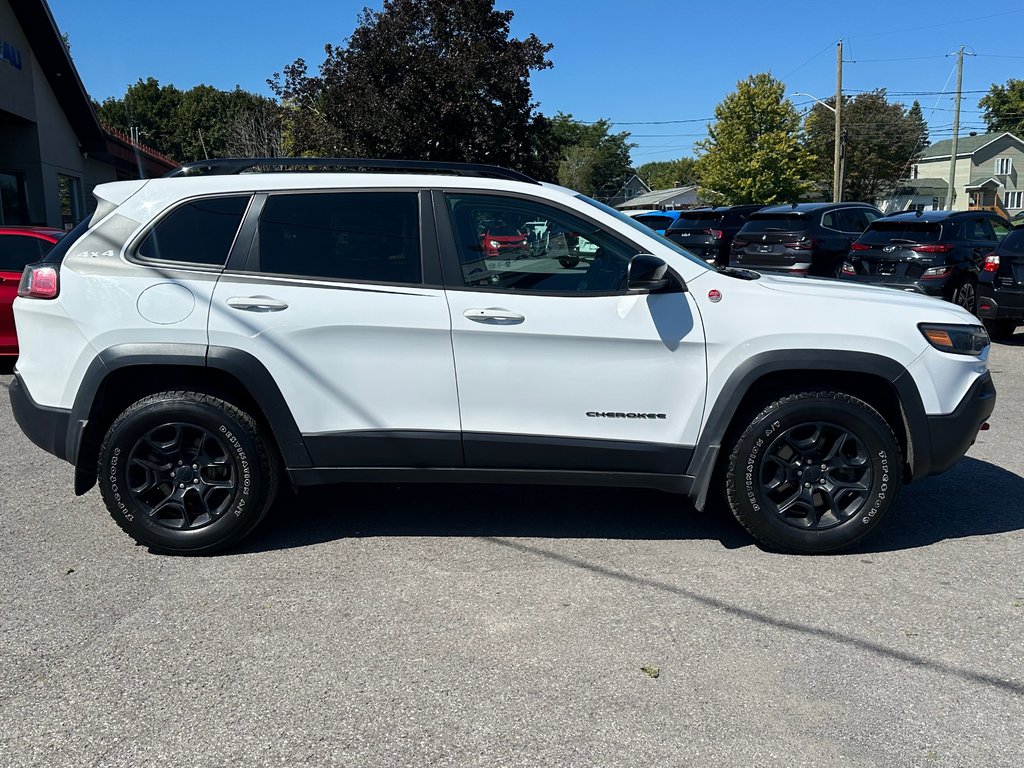 2022 Jeep Cherokee Trailhawk Elite 4x4 CUIR in St-Jean-Sur-Richelieu, Quebec - 10 - w1024h768px