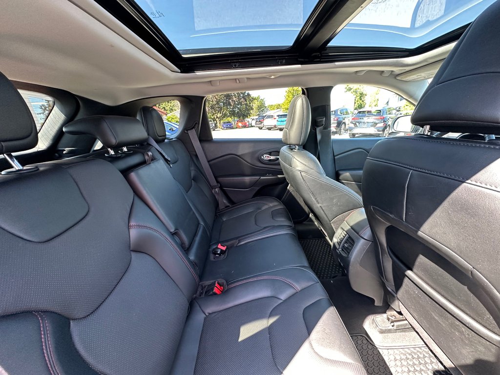 2022 Jeep Cherokee Trailhawk Elite 4x4 CUIR in St-Jean-Sur-Richelieu, Quebec - 14 - w1024h768px