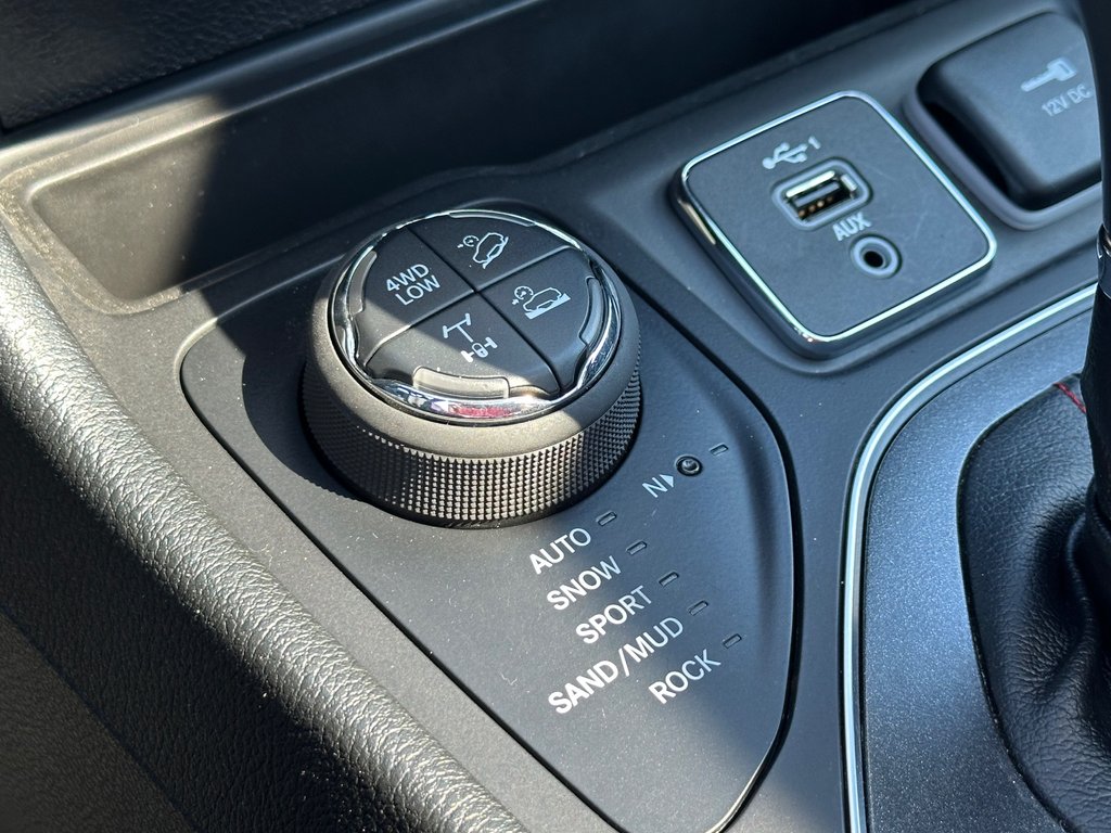 2022 Jeep Cherokee Trailhawk Elite 4x4 CUIR in St-Jean-Sur-Richelieu, Quebec - 25 - w1024h768px