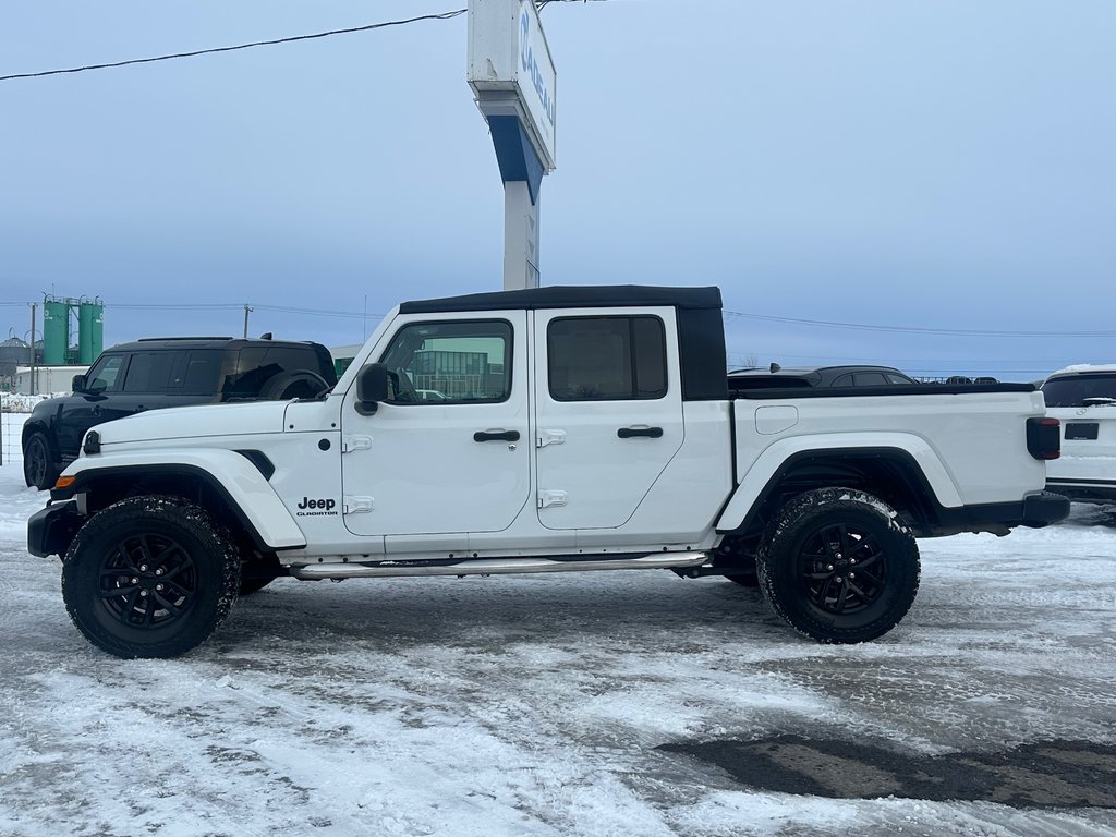 Jeep Gladiator Sport 4X4 2022 à St-Jean-Sur-Richelieu, Québec - 6 - w1024h768px