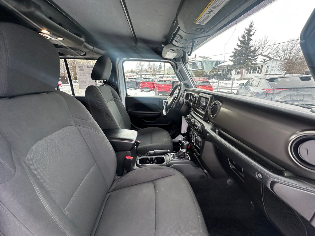 Jeep Gladiator Sport 4X4 2022 à St-Jean-Sur-Richelieu, Québec - 12 - w1024h768px