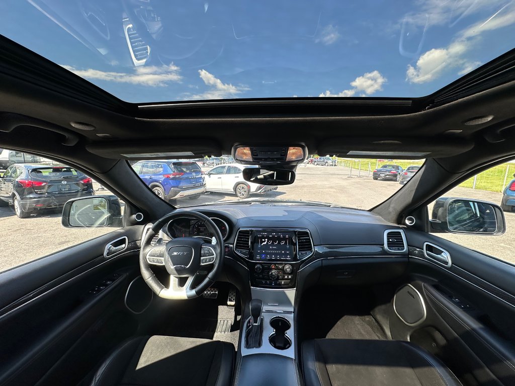 Jeep Grand Cherokee SRT CUIR TOIT PANORAMIQUE NAVIGATION 2020 à St-Jean-Sur-Richelieu, Québec - 14 - w1024h768px