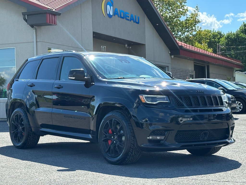 Jeep Grand Cherokee SRT CUIR TOIT PANORAMIQUE NAVIGATION 2020 à St-Jean-Sur-Richelieu, Québec - 1 - w1024h768px
