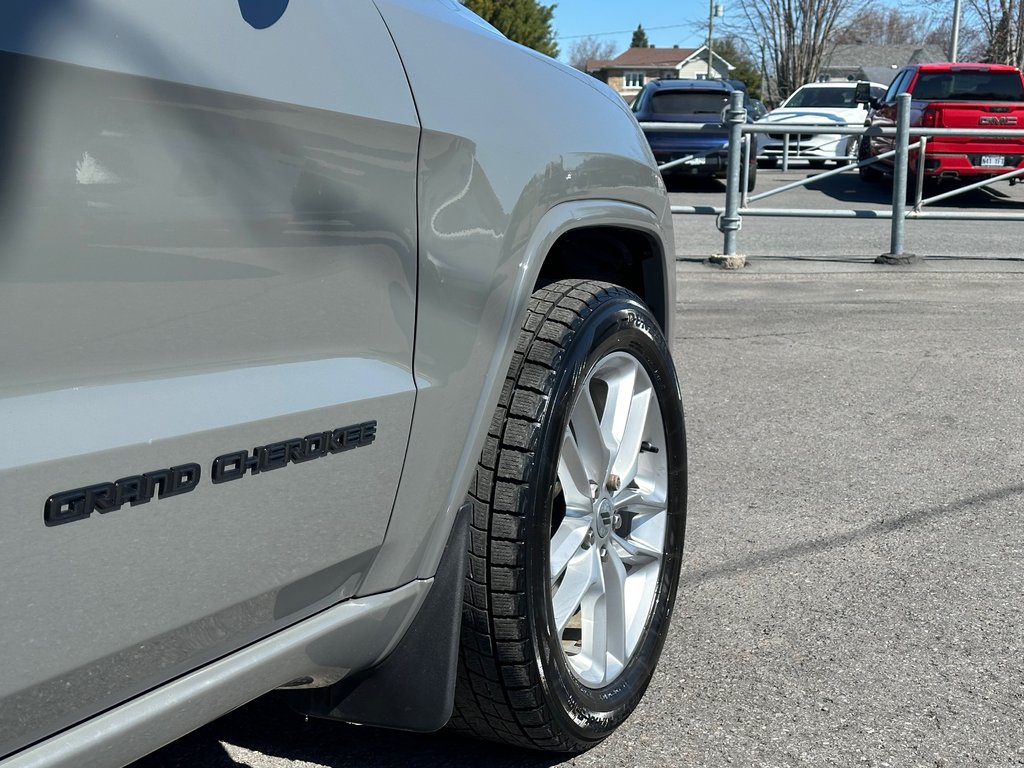 2021 Jeep Grand Cherokee Altitude CUIR 4X4 SEULEMENT 058991 KM in St-Jean-Sur-Richelieu, Quebec - 12 - w1024h768px