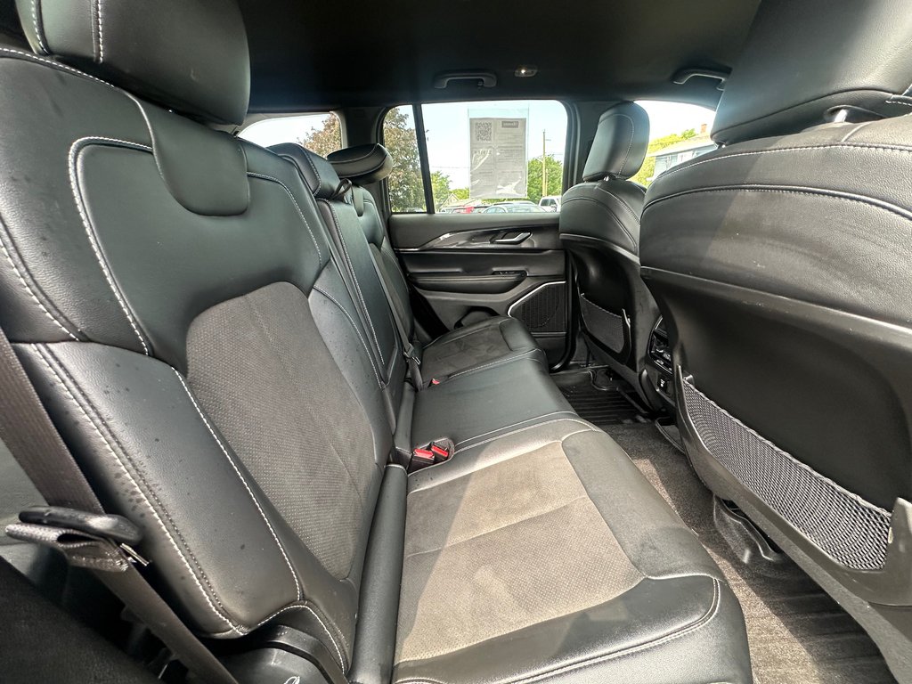 2022 Jeep Grand Cherokee Altitude CUIR SEULEMENT 052836 KM in St-Jean-Sur-Richelieu, Quebec - 14 - w1024h768px