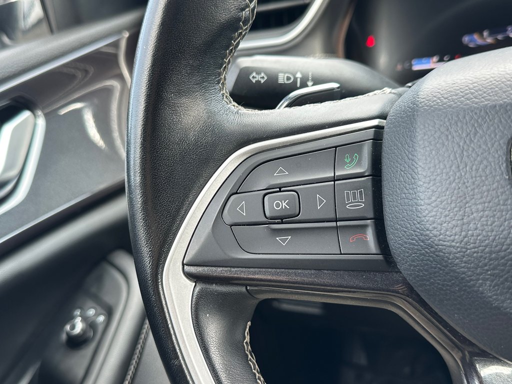 2022 Jeep Grand Cherokee Altitude CUIR SEULEMENT 052836 KM in St-Jean-Sur-Richelieu, Quebec - 22 - w1024h768px