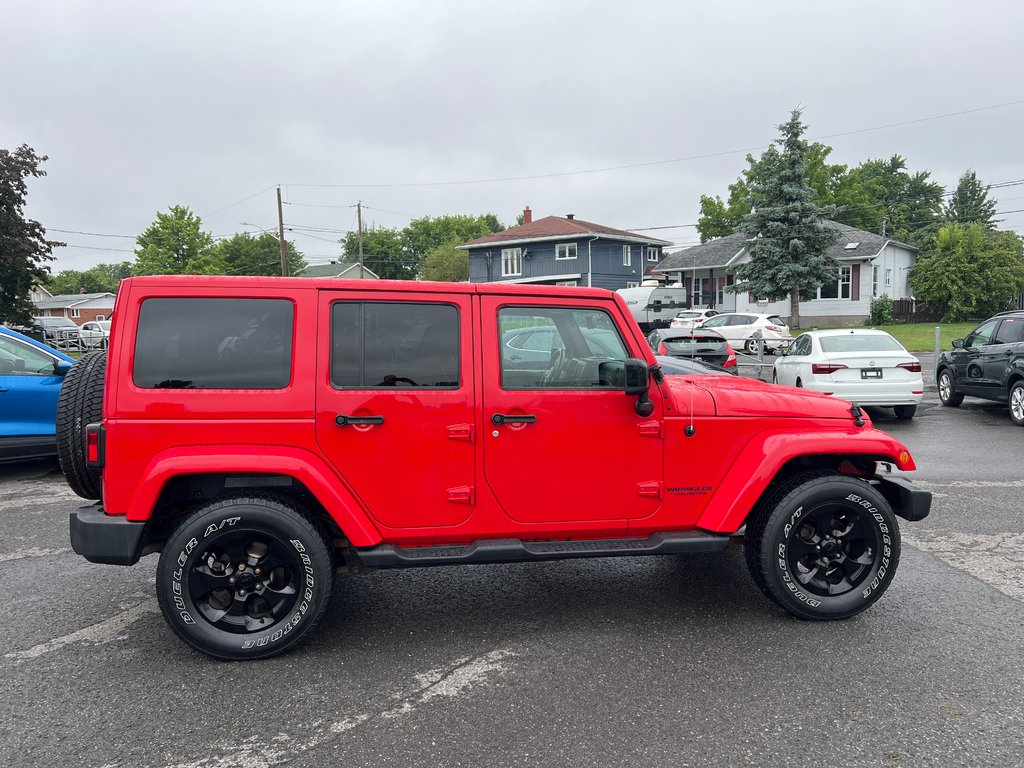 Wrangler Unlimited Altitude 4x4 2 TOIT CUIR NAVI 2015 à St-Jean-Sur-Richelieu, Québec - 9 - w1024h768px