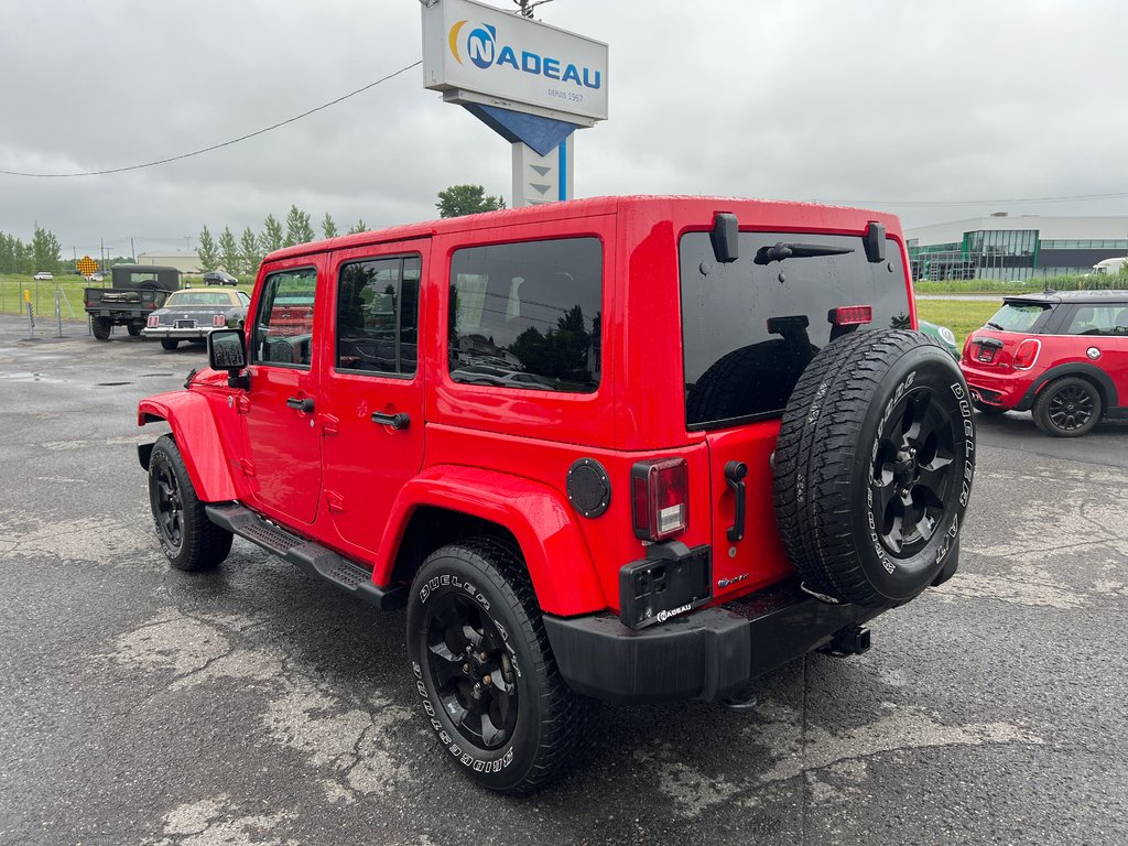 Wrangler Unlimited Altitude 4x4 2 TOIT CUIR NAVI 2015 à St-Jean-Sur-Richelieu, Québec - 5 - w1024h768px