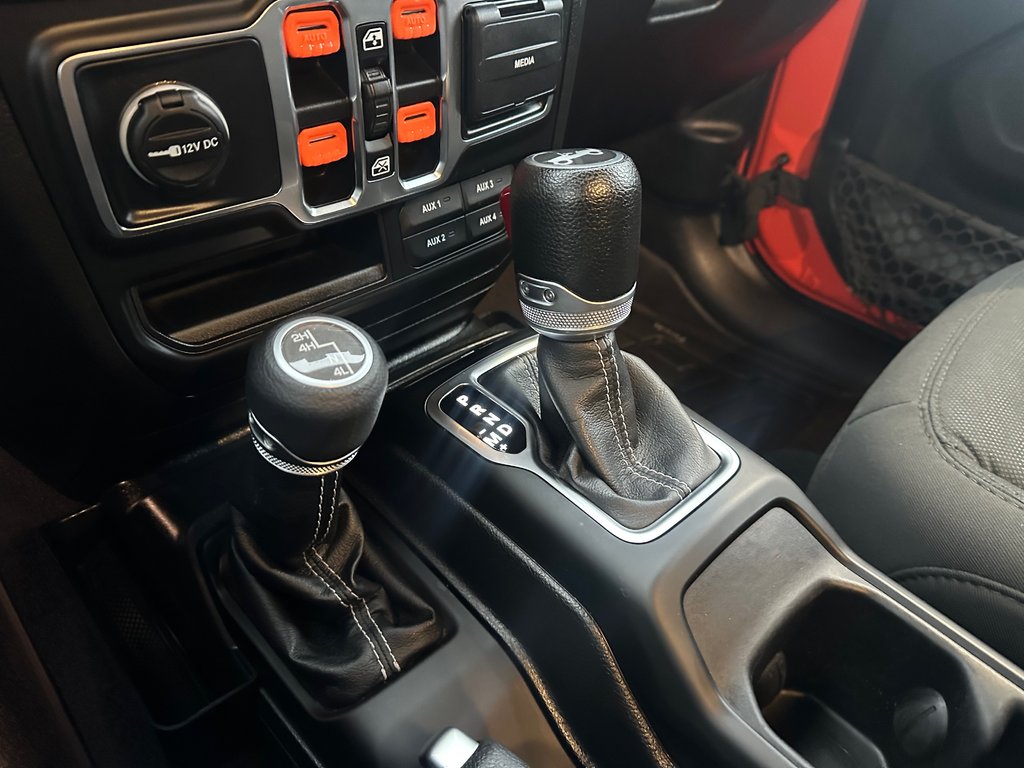 2019 Jeep Wrangler Unlimited Sahara 4X4 SEULEMENT  087695 KM in St-Jean-Sur-Richelieu, Quebec - 20 - w1024h768px